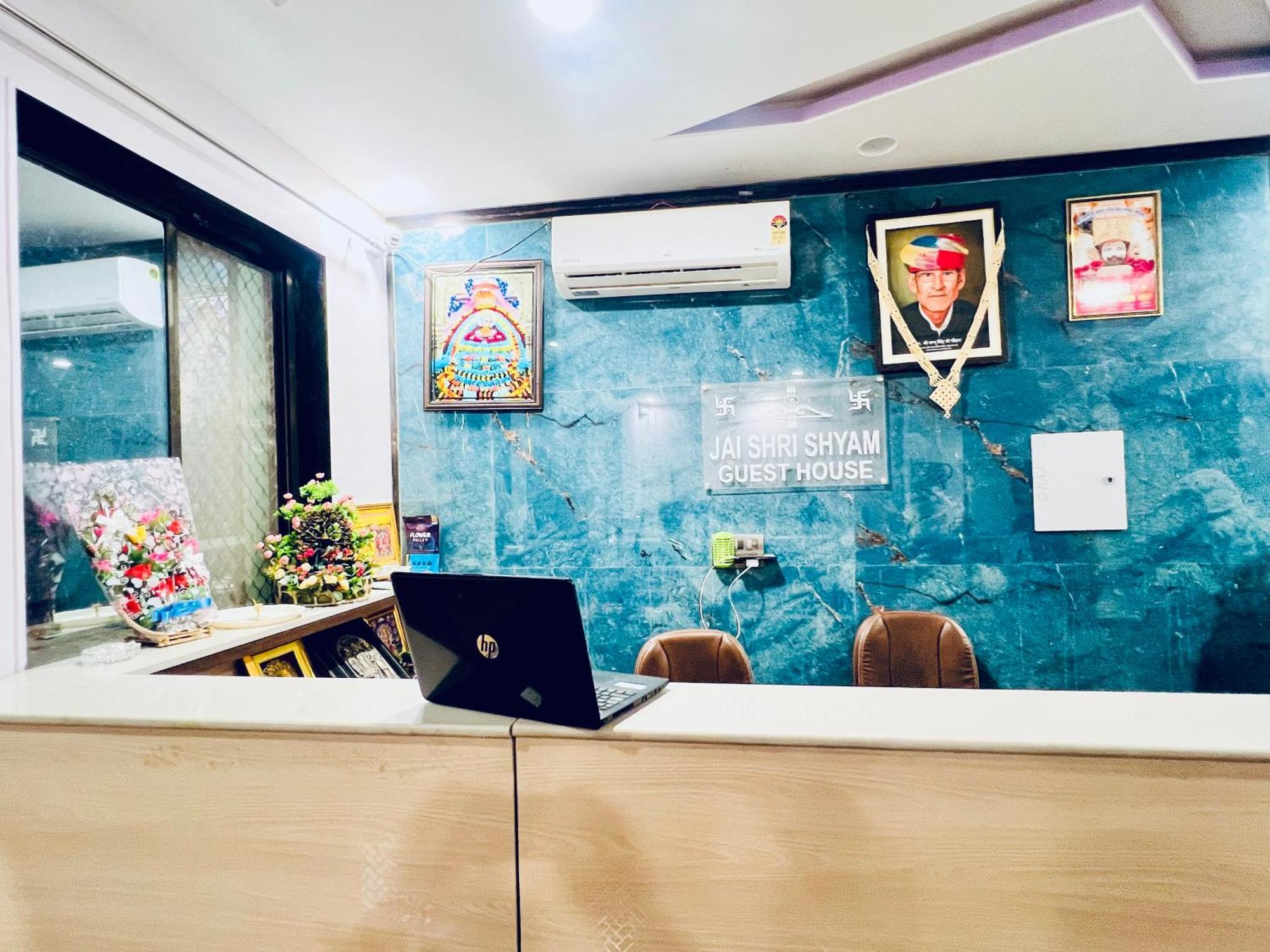 Shree Shyam Hotel Toran Dawar Khātu Zewnętrze zdjęcie